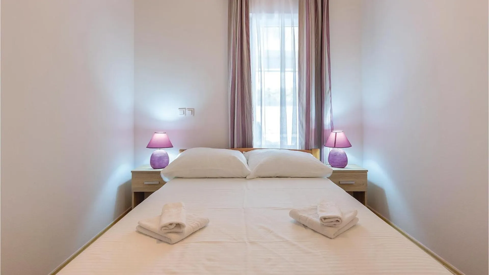 Semesterbostad 3 Bedroom Amazing Home In Sikici Pula Kroatien